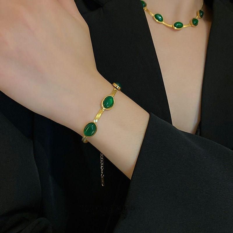 Oval Green Crystal Pendant Necklace Set with Bracelet – Gold Plated